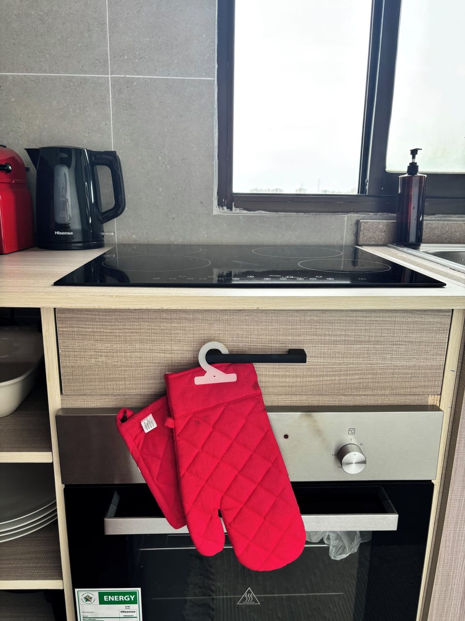 Comfort Apartment | Private kitchen | Fridge, microwave, oven, stovetop