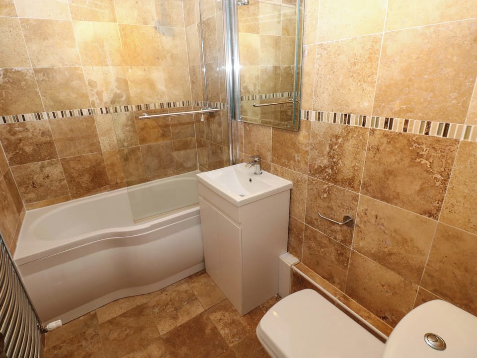 15 Lawnswood Cottage in Saundersfoot