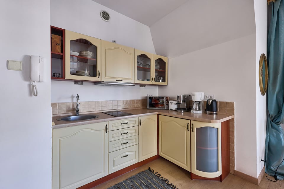 Comfort Apartment, Kitchenette, Mezzanine | Private kitchenette