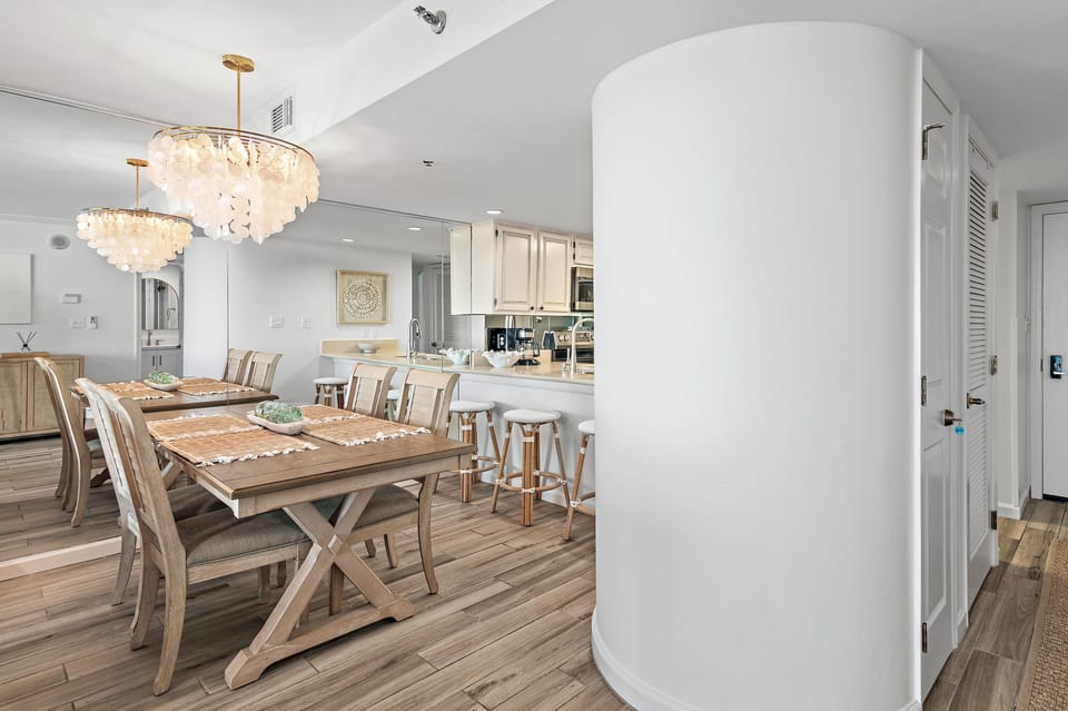 Be Still 30A - Seagrove - Dining/Bar Area