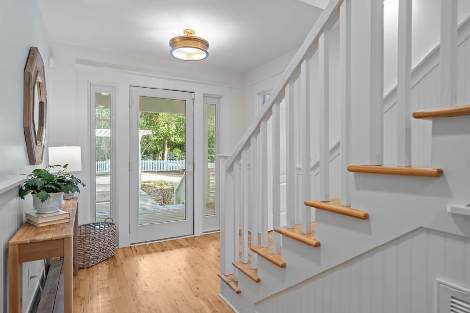 Gracious front entry hall