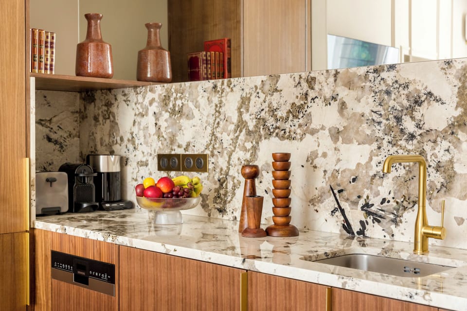 Apartment, Courtyard View | Private kitchen | Fridge, microwave, oven, stovetop