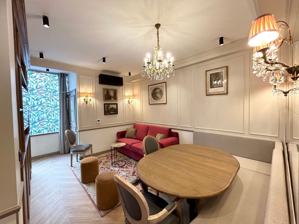 Apartment, Courtyard View | Living area | 43-inch Smart TV with cable channels, Netflix, streaming services