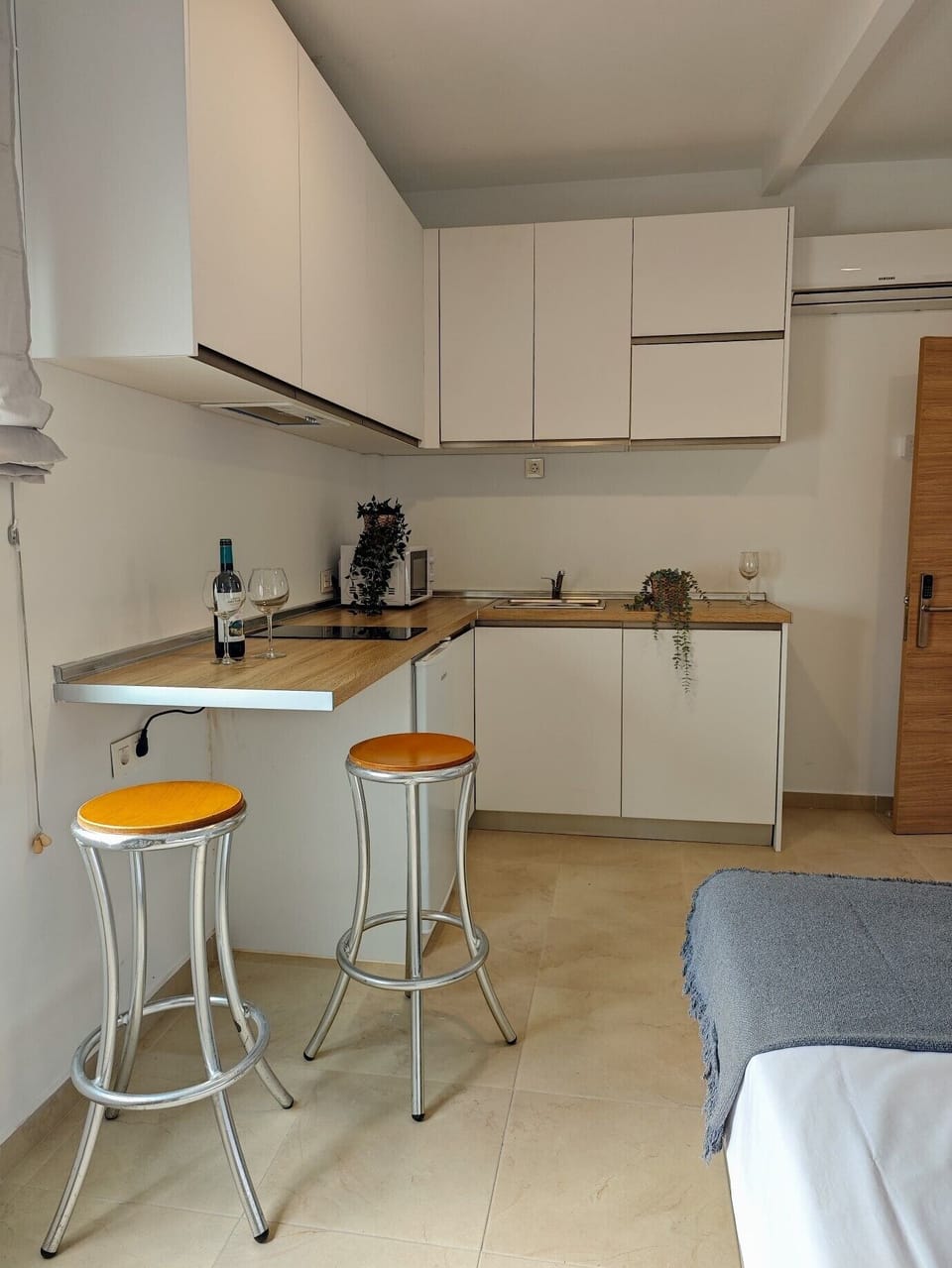 Deluxe Studio | Free WiFi