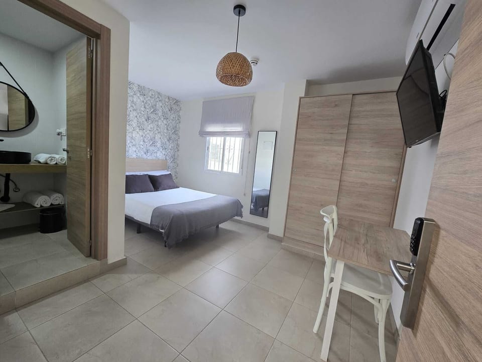 Double Room | Free WiFi