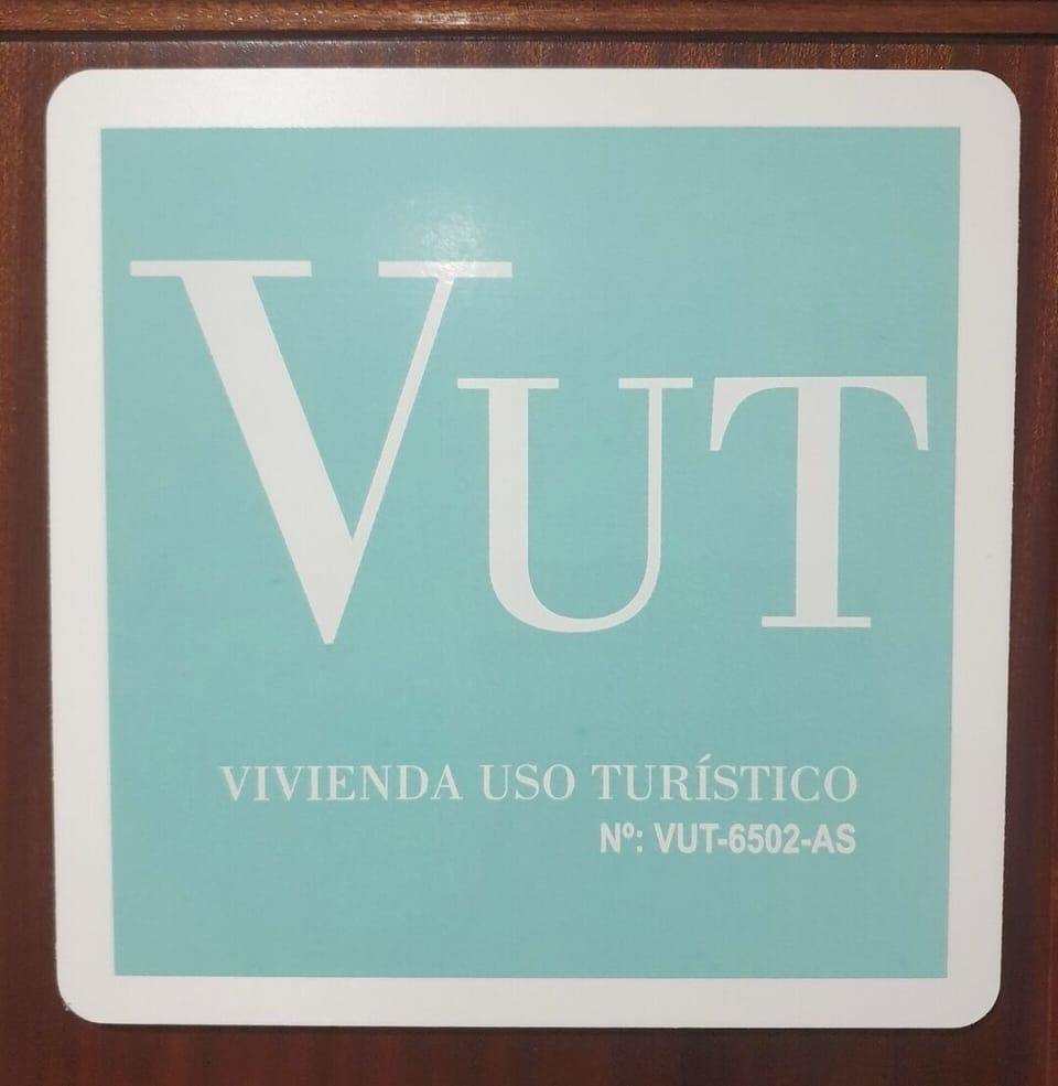 Número de registro oficial como Vivienda de Uso Turístico en el Principado de Asturias: VUT.6502.AS