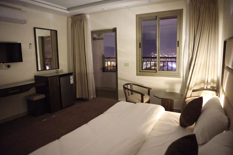 Deluxe Double Room, Balcony, Mountain View | WiFi (free)