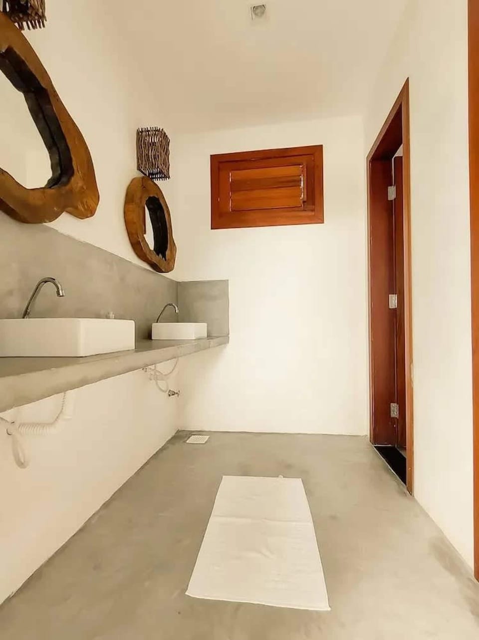 House | 11 bedrooms, Internet