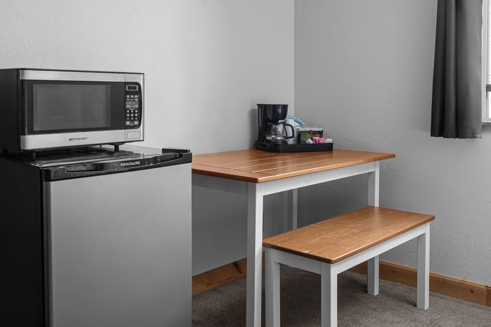Beach Hotel Studio | Private kitchenette
