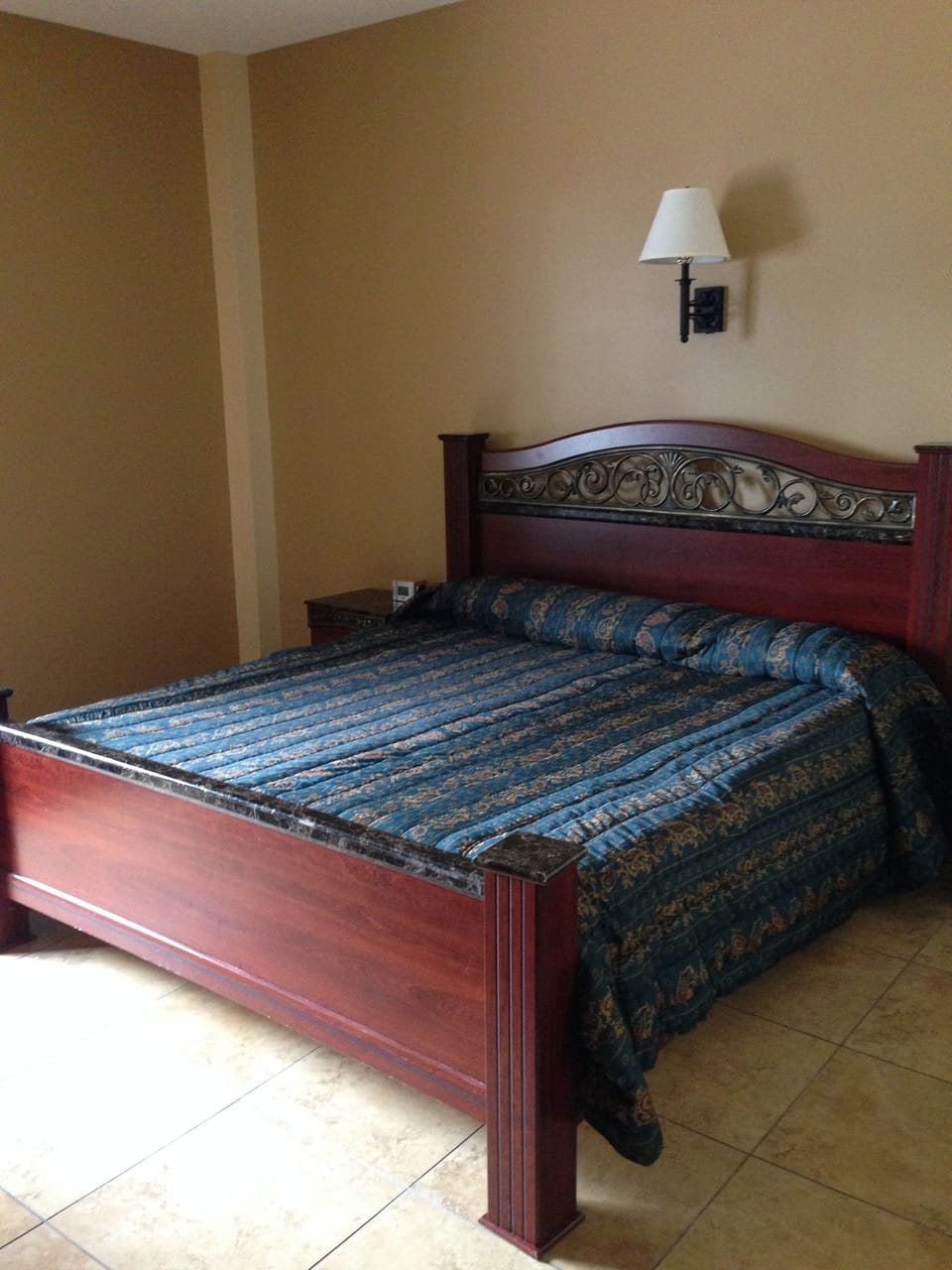 Standard Room, 1 Double Bed, Non Smoking | Desk, iron/ironing board, free WiFi