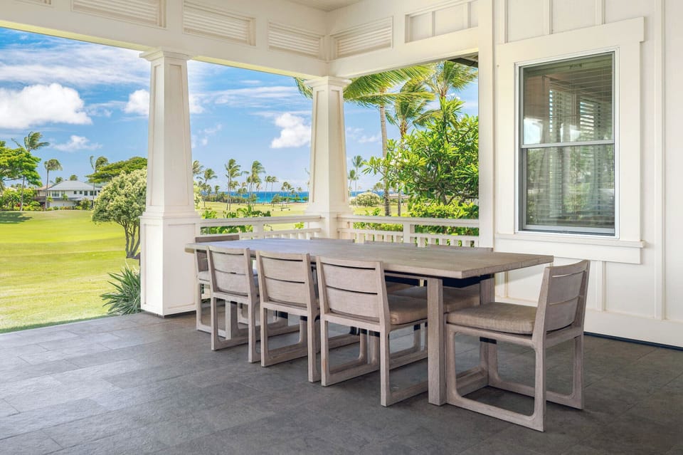 Exterior Dining