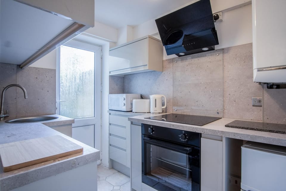 Microwave, oven