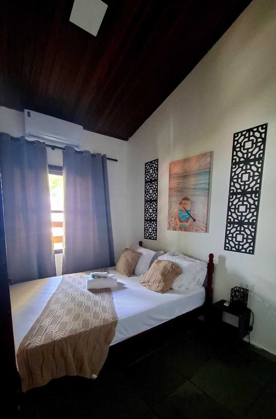 Double Room, Sea View | Hypo-allergenic bedding, laptop workspace, free WiFi, bed sheets
