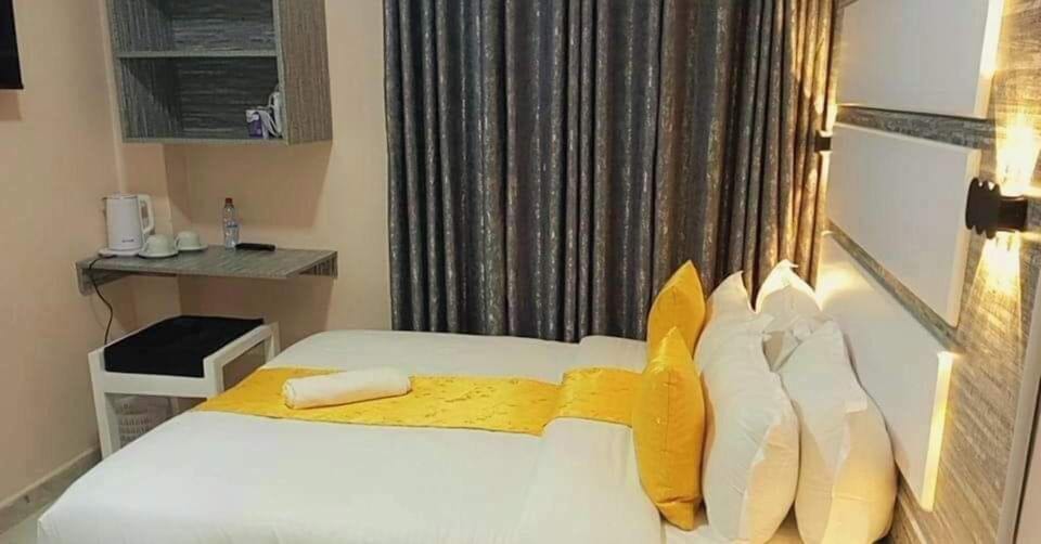 Deluxe Double Room | Free WiFi, bed sheets