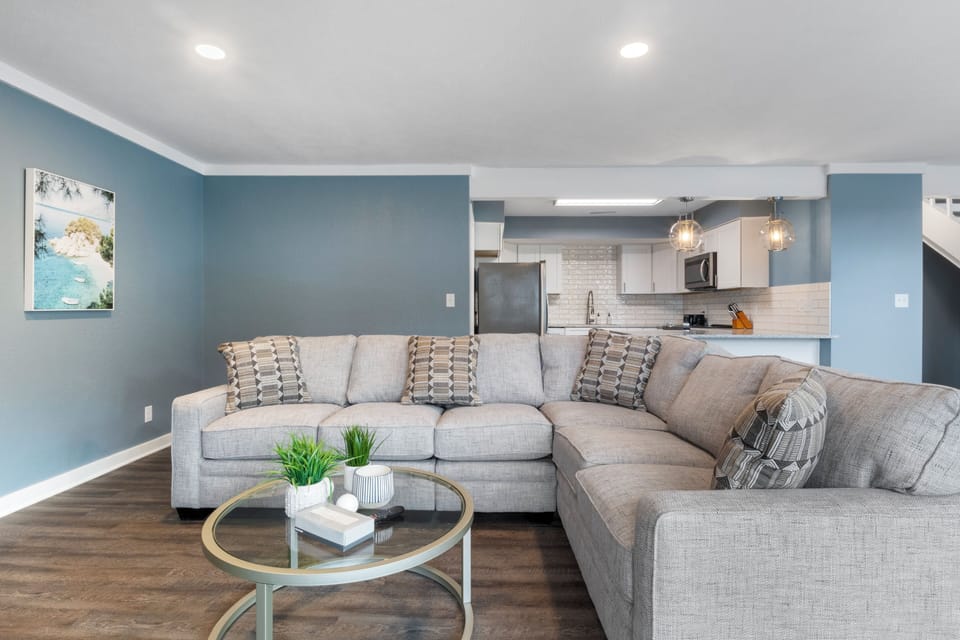 Condo, Multiple Beds, Patio (Castaway Cove Unit 7) | Living area
