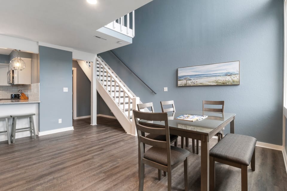 Condo, Multiple Beds, Patio (Castaway Cove Unit 7) | 3 bedrooms, individually decorated, individually furnished, bed sheets