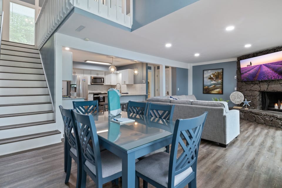 Condo, Multiple Beds, Patio (Castaway Cove Unit 3) | 2 bedrooms, individually decorated, individually furnished, bed sheets