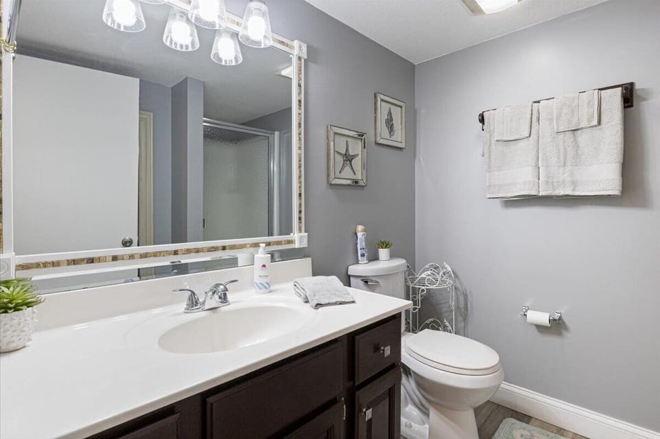 Lakefront Osage Beach Condo + Workspace w/ Pool Views Apartment in Osage Beach