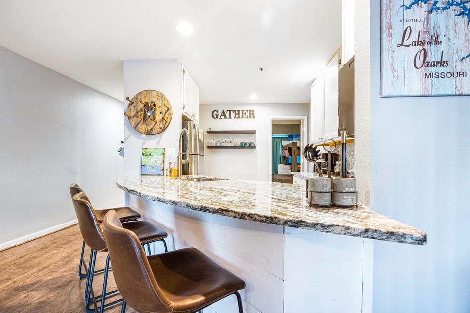 Condo, Multiple Beds, Patio (Penthouse in the Park) | Private kitchen