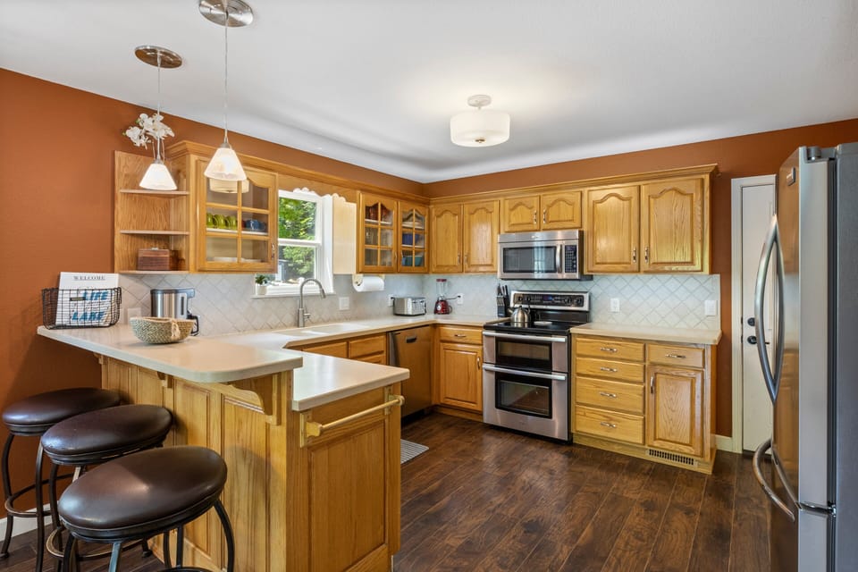 House, Multiple Beds, Patio (The Flagship) | Private kitchen