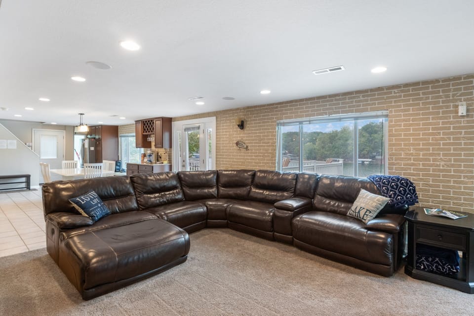 House, Multiple Beds, Patio (Lake Life) | Living area
