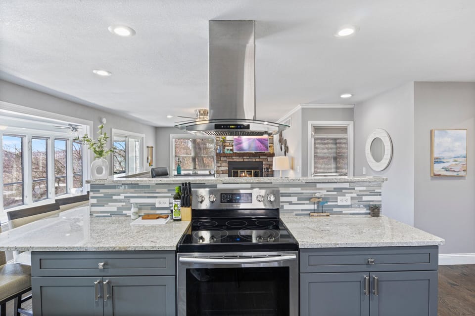 House, Multiple Beds, Patio (Captain's Quarters) | Private kitchen