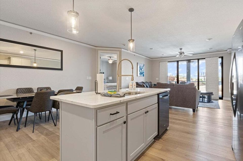 Condo, Multiple Beds, Patio (Lookout Lodge) | 3 bedrooms, individually decorated, individually furnished, bed sheets