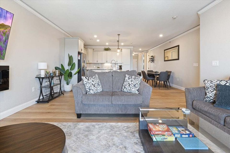 Condo, Multiple Beds, Patio (Lookout Lodge) | Living area