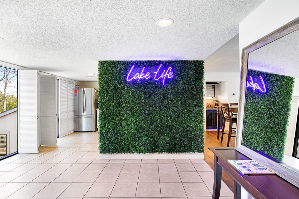 Condo, Multiple Beds, Pool Access (Treetop Vibes on Horseshoe Bend) | Interior