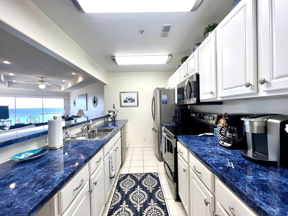 Condo, Multiple Beds, Pool Access (Sunset Point) | Private kitchen