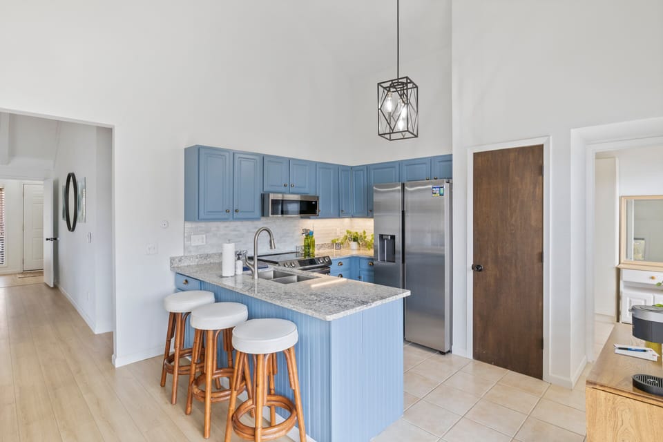 House, Multiple Beds, Pool Access (Woodlands Lake Oasis) | Private kitchen