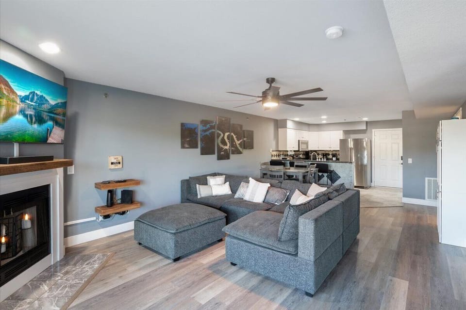 Condo, Multiple Beds, Patio (Lake Time Retreat) | Living area