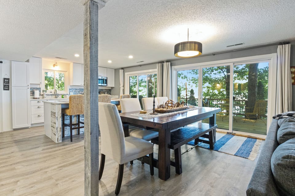 House, Multiple Beds, Patio (Chateau Relaxo) | 3 bedrooms, individually decorated, individually furnished, bed sheets