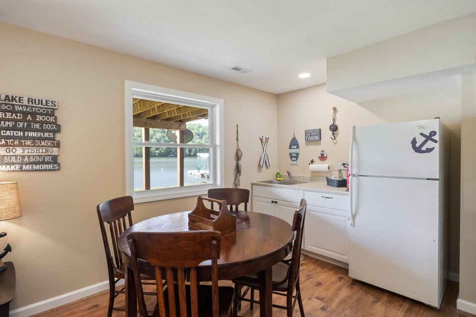 House, Multiple Beds, Patio (Anchor Management) | 6 bedrooms, individually decorated, individually furnished, bed sheets