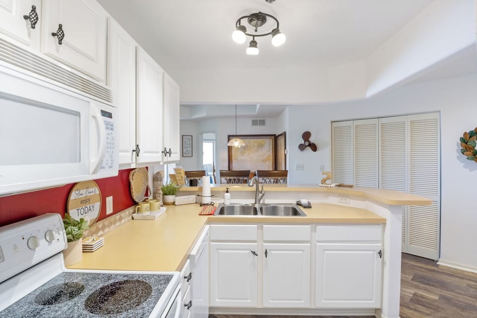 Condo, Multiple Beds, Kitchen (Blessings on Emerald Bay) | Private kitchen