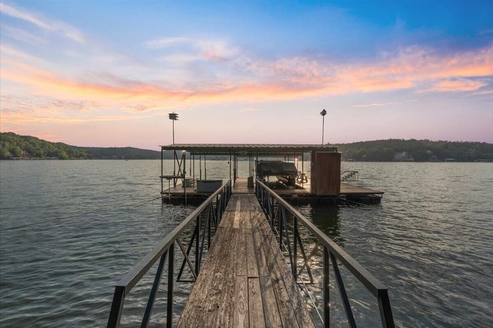 Dock