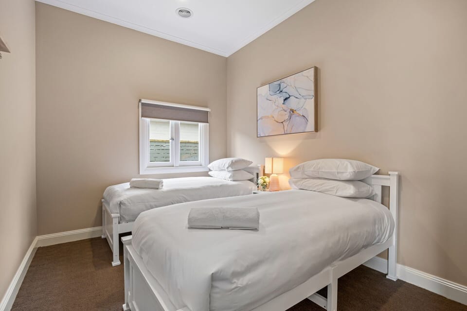 Apartment | 3 bedrooms, iron/ironing board, bed sheets