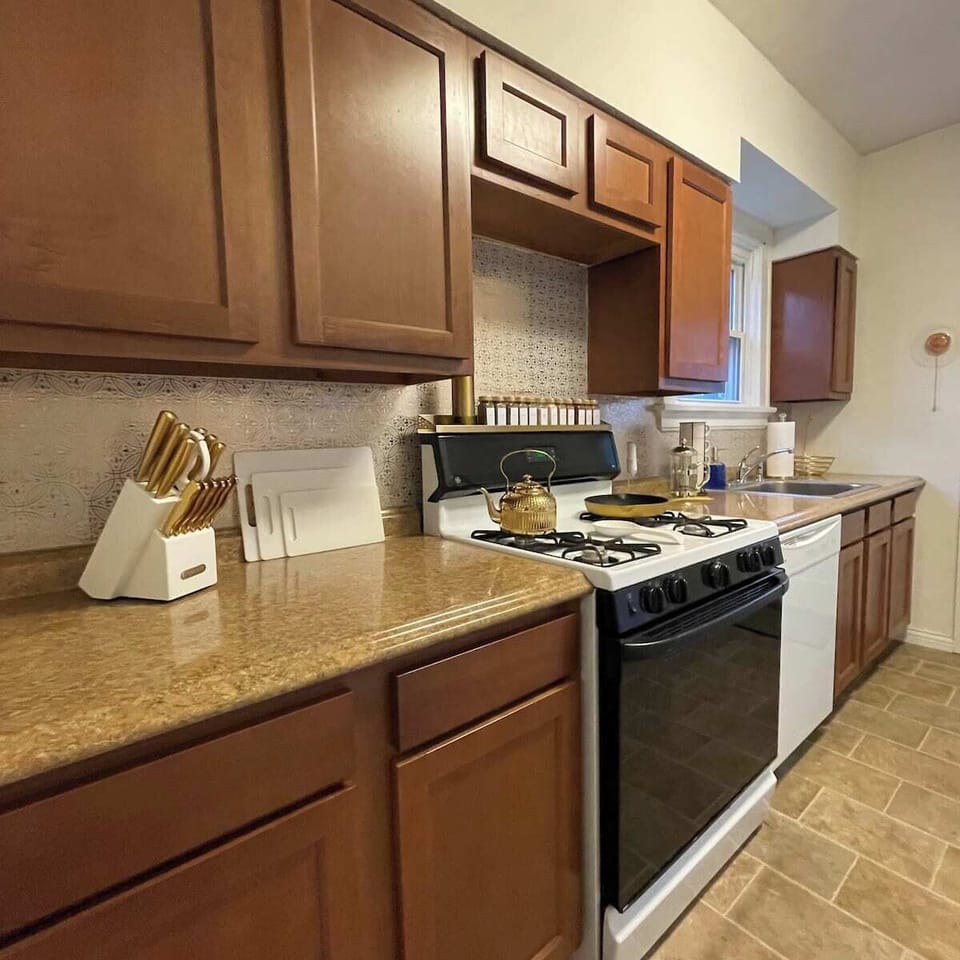 Fully equipped kitchen
