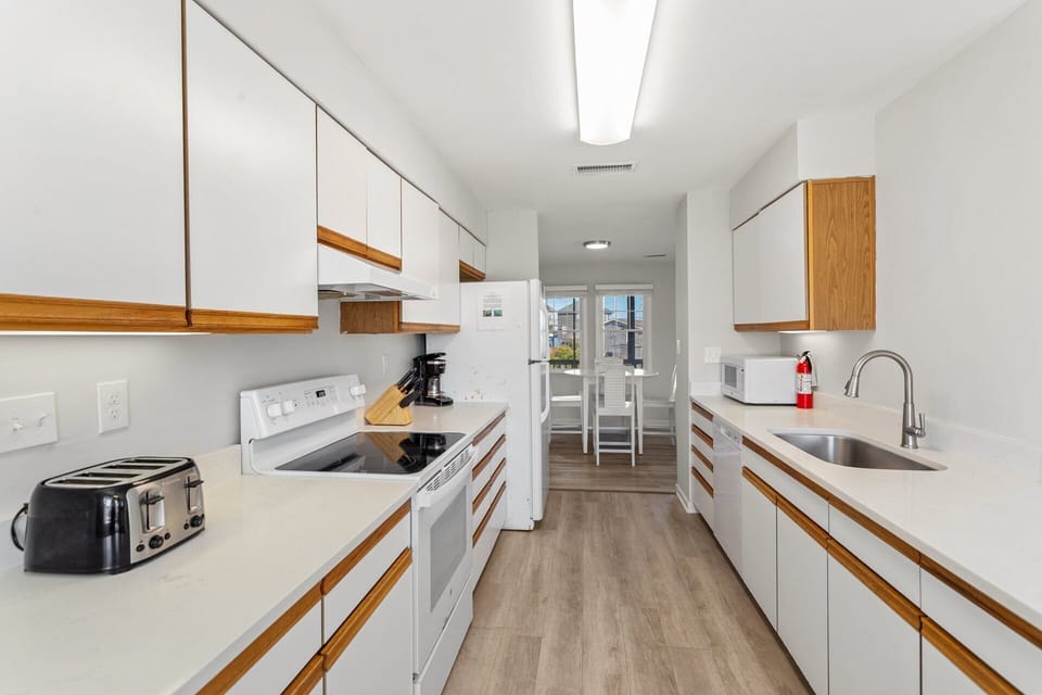 Kitchen – Fully equipped kitchen with everything needed for vacation cooking.