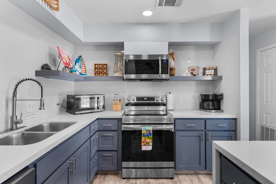 Cook for a crowd in the fully equipped kitchen