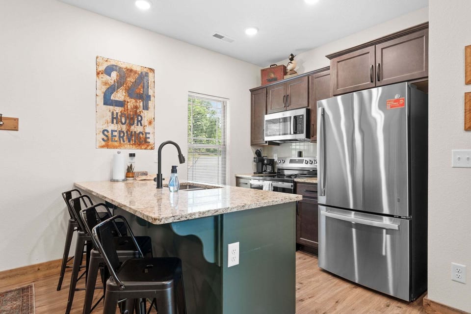 Fully Equipped Kitchen with Stainless Steel Appliances