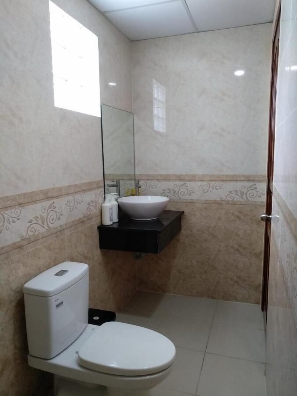 Superior Double Room, City View | Bathroom | Shower, slippers, towels, soap
