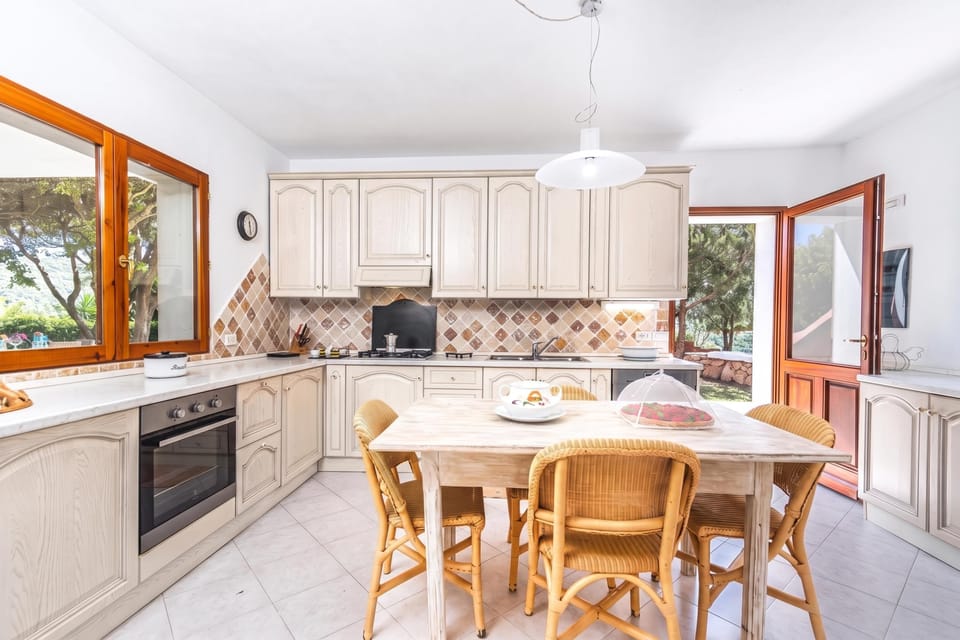 Kitchen and dining area