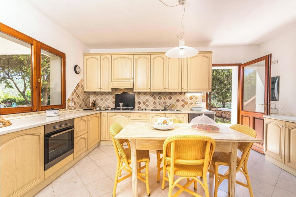Kitchen and dining area