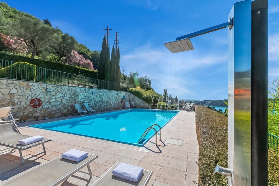 Shared pool