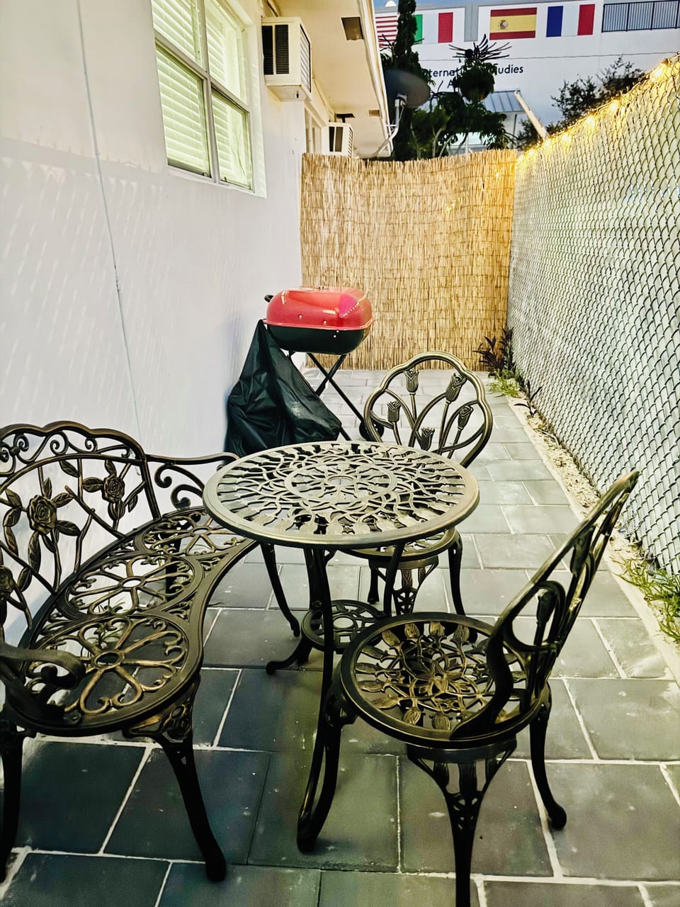 Outdoor dining