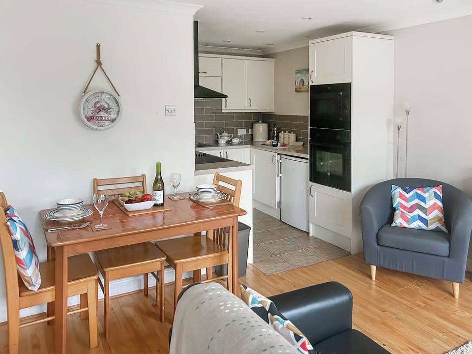 Dining Area | 6 The Cove, Mullion