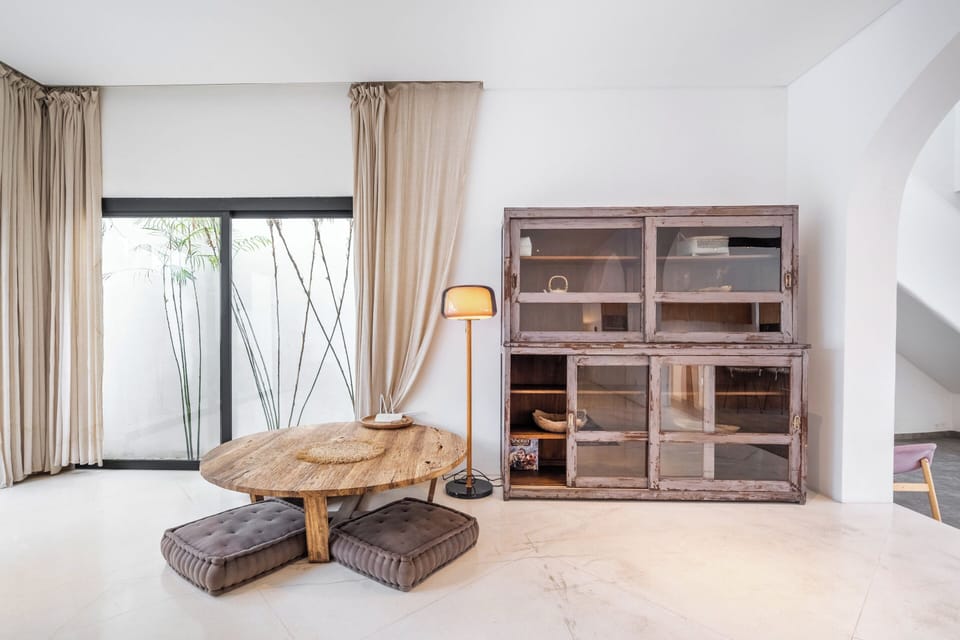 Villa | Living room | Flat-screen TV
