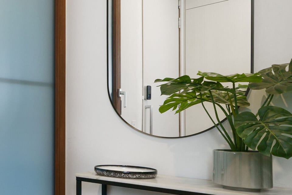 Rinse away the day in a crisp, calming bathroom sanctuary