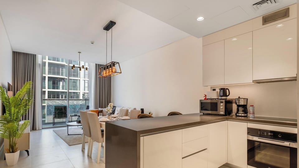 Luxury Apartment, Balcony, Lagoon View | Private kitchenette